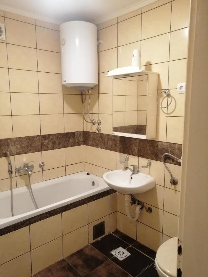 State Apartmants 2 科托尔 外观 照片